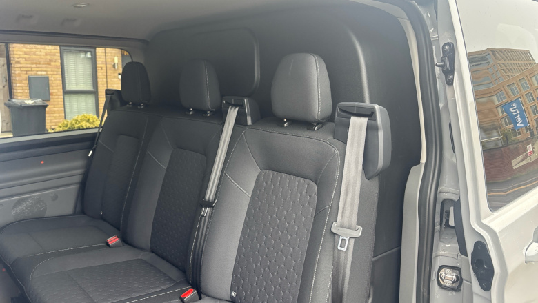 Ford Transit Custom 320 L1 Diesel Fwd 2.0 EcoBlue 136ps H1 Double Cab Van Limited Auto